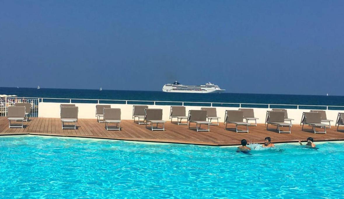 Ferienwohnung La Mia Terrazza Sul Mare - Mared'Amare Bari Exterior foto